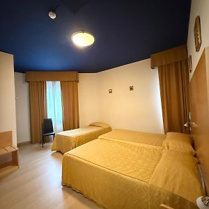 Chambre Standarde Triple